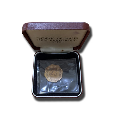 1975 MALTA FIRST ANNIVERSARY OF THE REPUBLIC 25C COIN PROOF WITH BOX